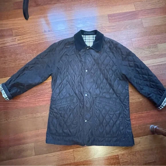 Burberry Black Quilted Jacket - Picture 8 of 11